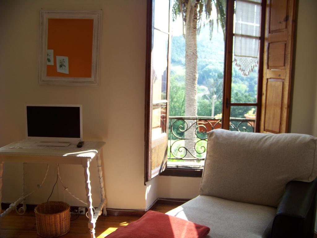 B&B El Jardin De Aes Puente Viesgo Luaran gambar