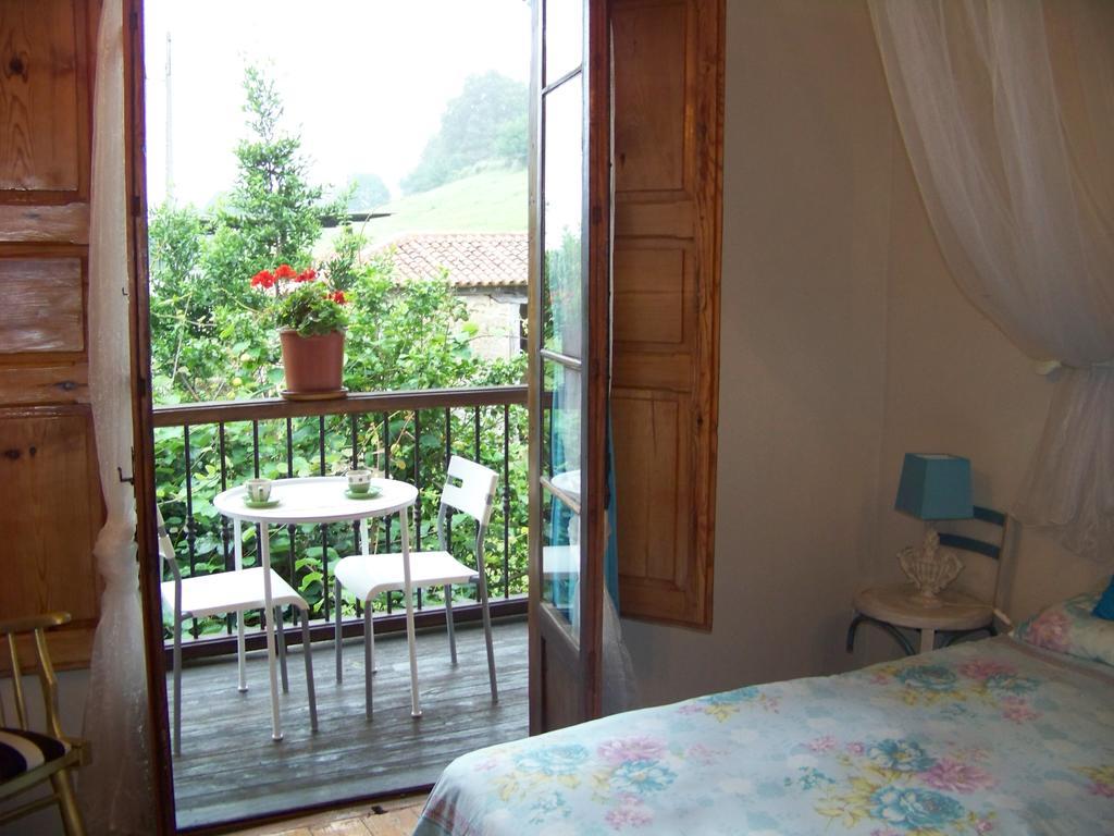 B&B El Jardin De Aes Puente Viesgo Luaran gambar