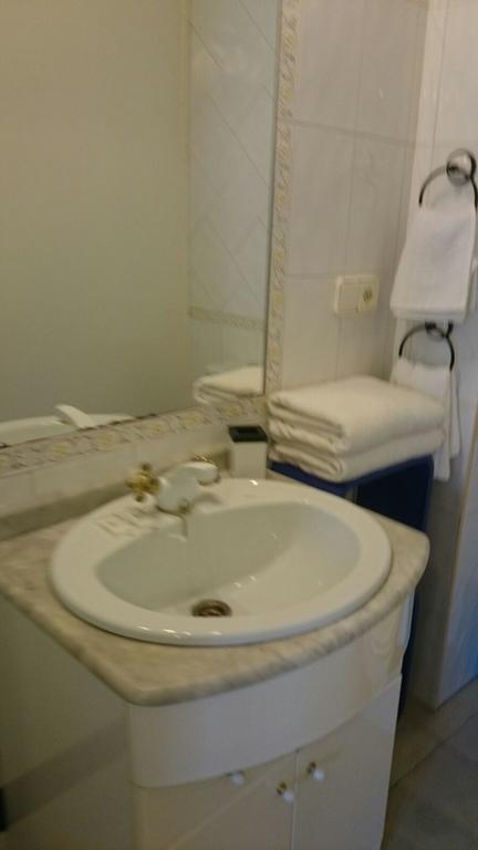 B&B El Jardin De Aes Puente Viesgo Luaran gambar