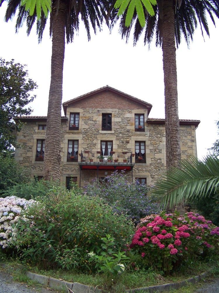 B&B El Jardin De Aes Puente Viesgo Luaran gambar