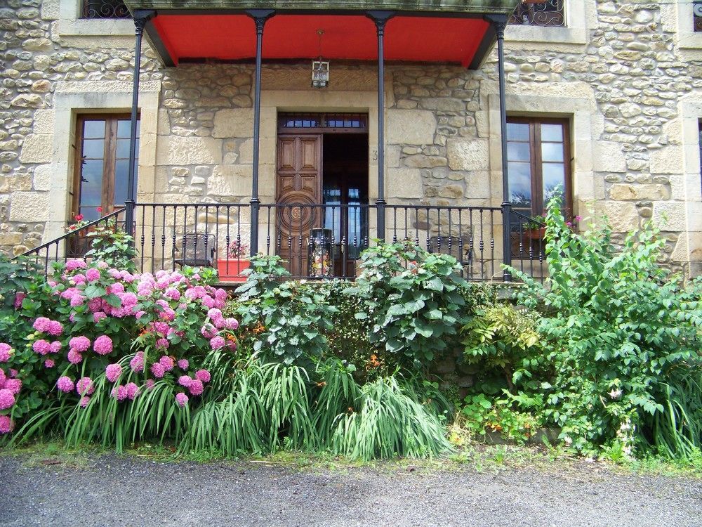 B&B El Jardin De Aes Puente Viesgo Luaran gambar
